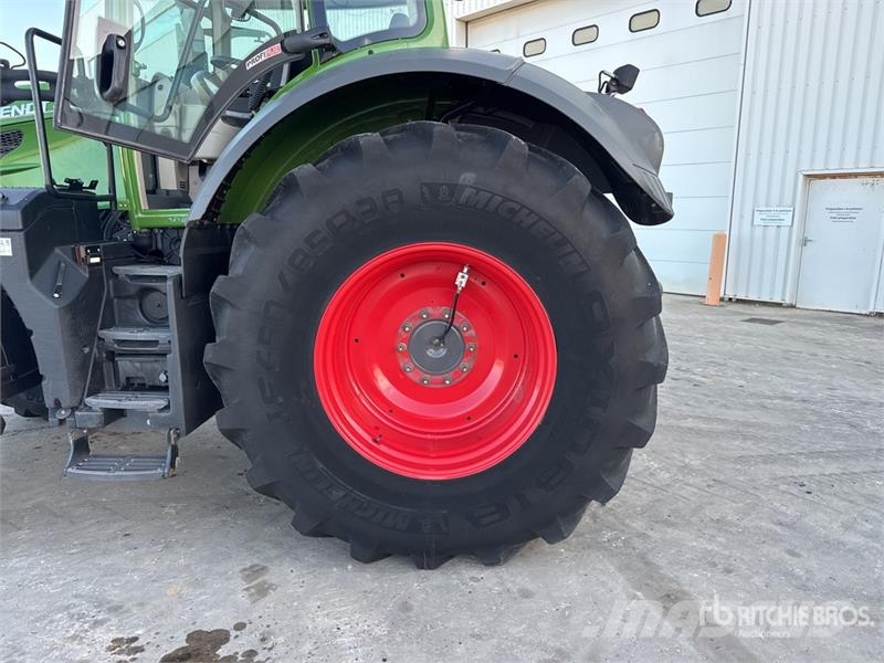 Fendt 828 Vario Profi Plus 4x4 Tracteur Agricole 4WD Tra Tracteur