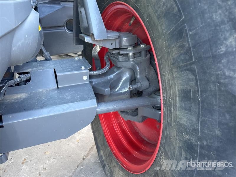 Fendt 828 Vario Profi Plus 4x4 Tracteur Agricole 4WD Tra Tracteur
