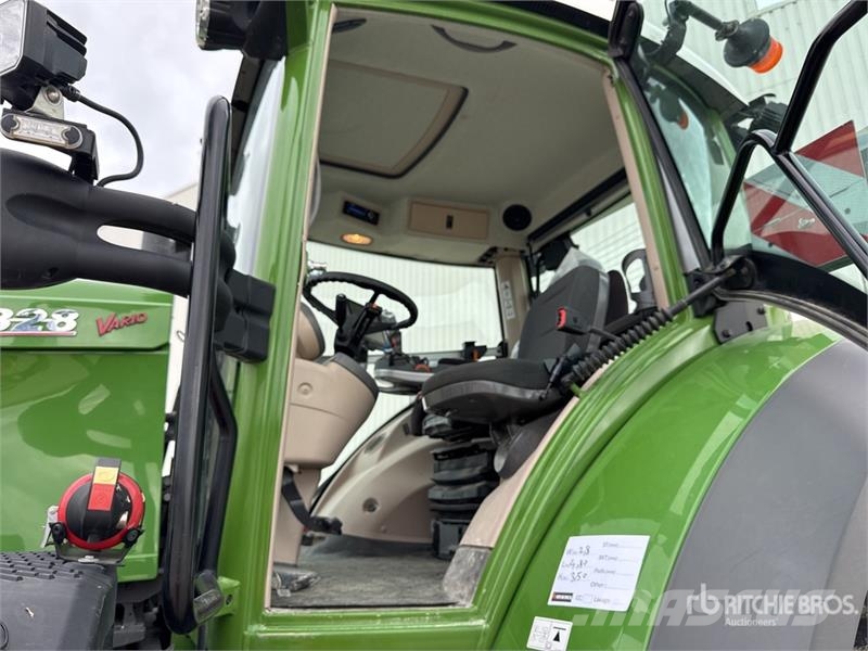 Fendt 828 Vario Profi Plus 4x4 Tracteur Agricole 4WD Tra Τρακτέρ
