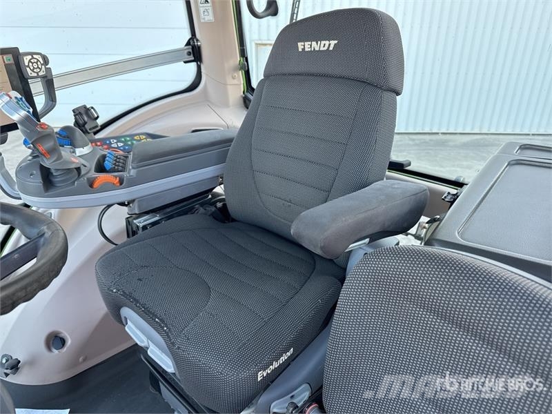 Fendt 828 Vario Profi Plus 4x4 Tracteur Agricole 4WD Tra Tracteur
