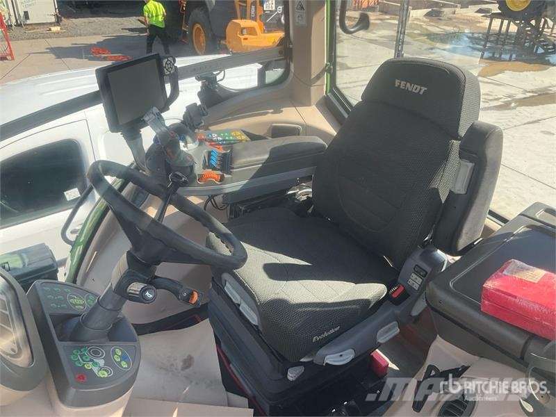Fendt 828 Vario S4 Profi Plus 4WD Tractor Τρακτέρ