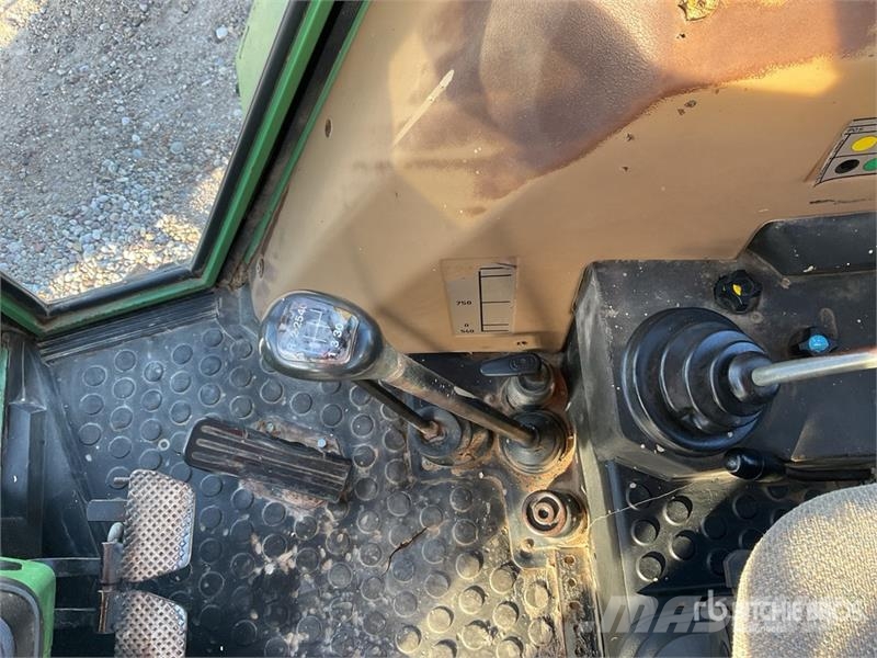 Fendt Farmer 311LSA 4WD Tractor الجرارات