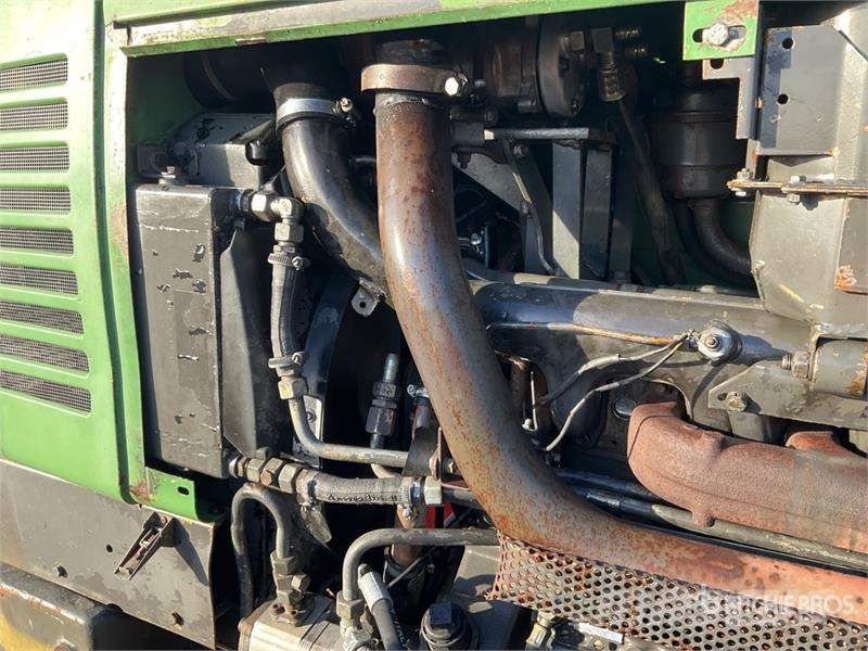 Fendt Farmer 311LSA 4WD Tractor الجرارات