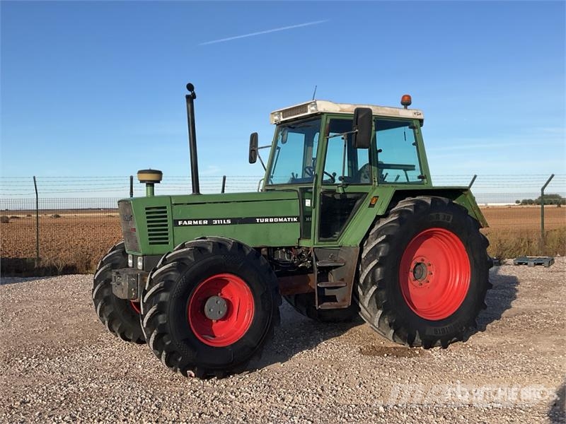 Fendt Farmer 311LSA 4WD Tractor الجرارات