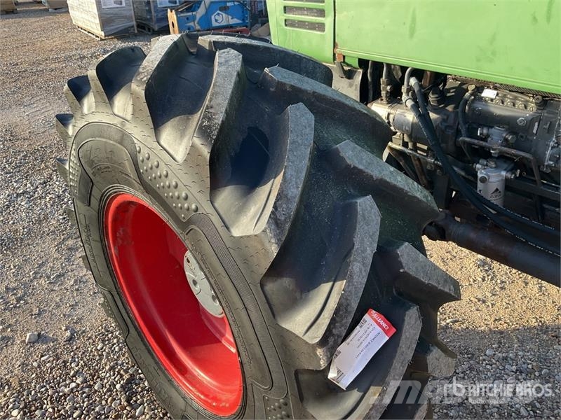Fendt Farmer 311LSA 4WD Tractor الجرارات