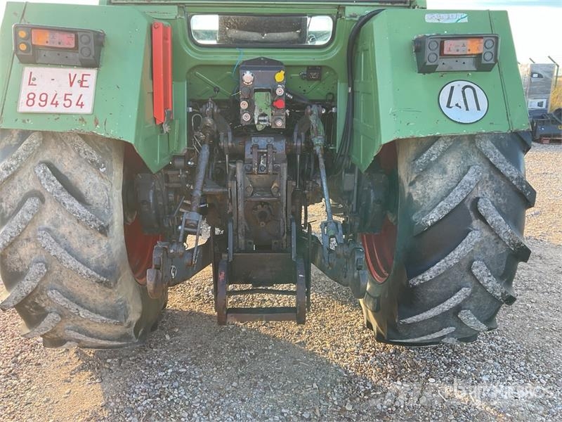 Fendt Farmer 311LSA 4WD Tractor الجرارات