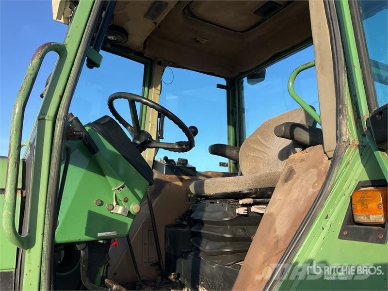 Fendt Farmer 311LSA 4WD Tractor الجرارات