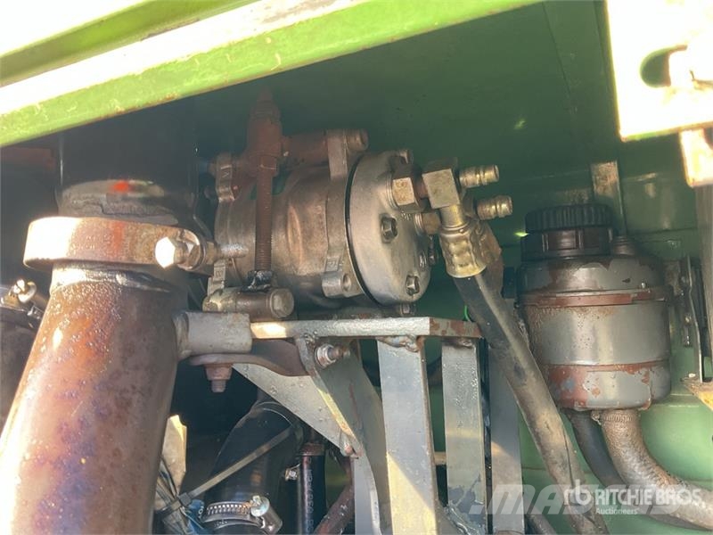 Fendt Farmer 311LSA 4WD Tractor الجرارات