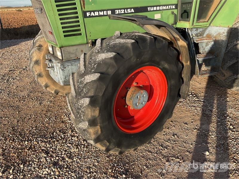 Fendt Farmer 312 LSA 4WD Tractor Traktorok