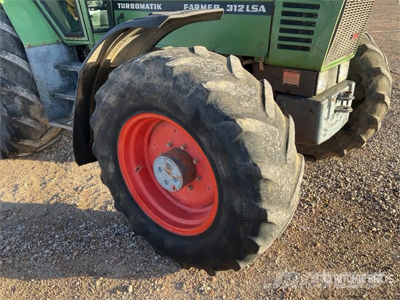 Fendt Farmer 312 LSA 4WD Tractor Traktorok