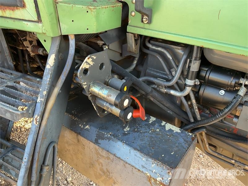 Fendt Farmer 312 LSA 4WD Tractor Traktorok
