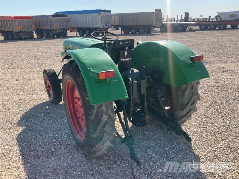 Fendt farmer2 2WD Antique Tractor Трактори