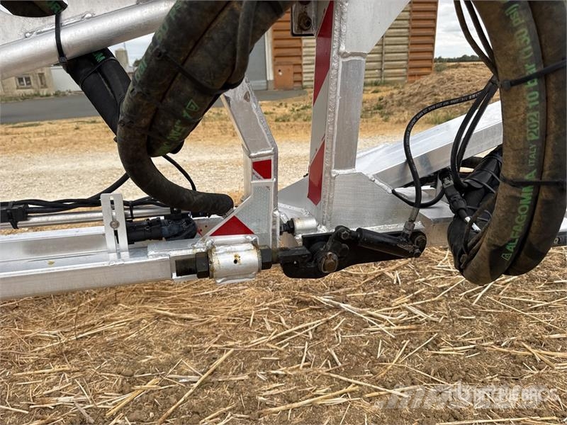 Fendt Rogator 355 الرشاشات