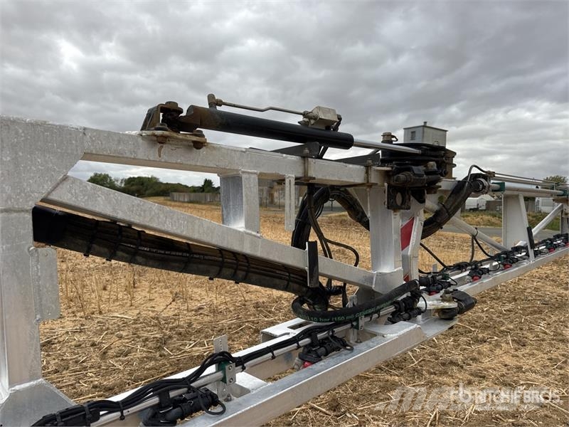 Fendt Rogator 355 الرشاشات