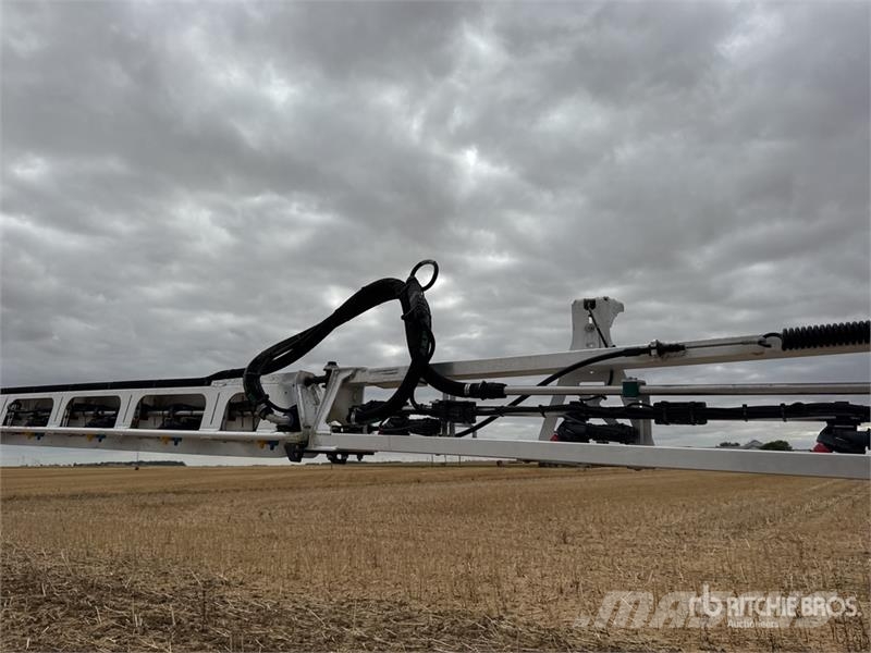 Fendt Rogator 355 الرشاشات