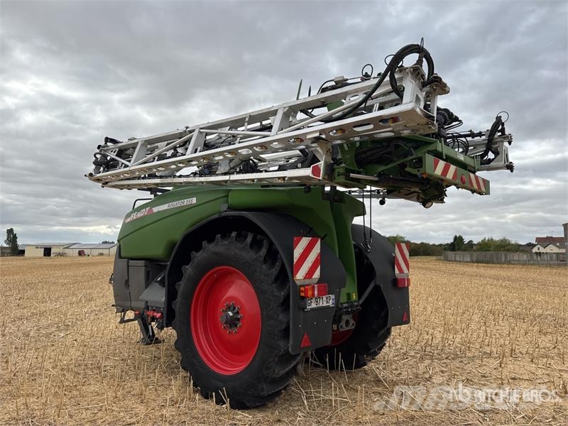 Fendt Rogator 355 الرشاشات
