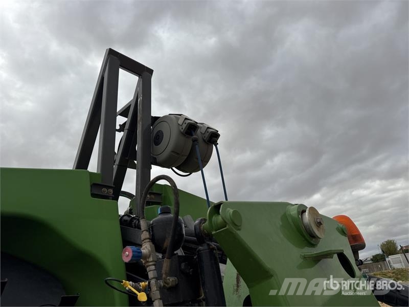 Fendt Rogator 355 الرشاشات