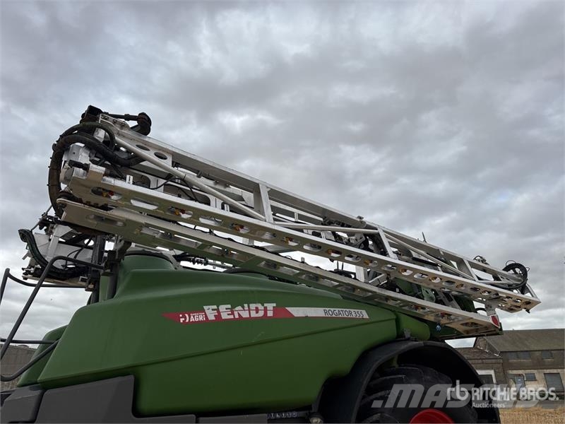 Fendt Rogator 355 الرشاشات