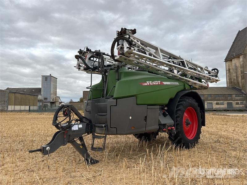 Fendt Rogator 355 الرشاشات