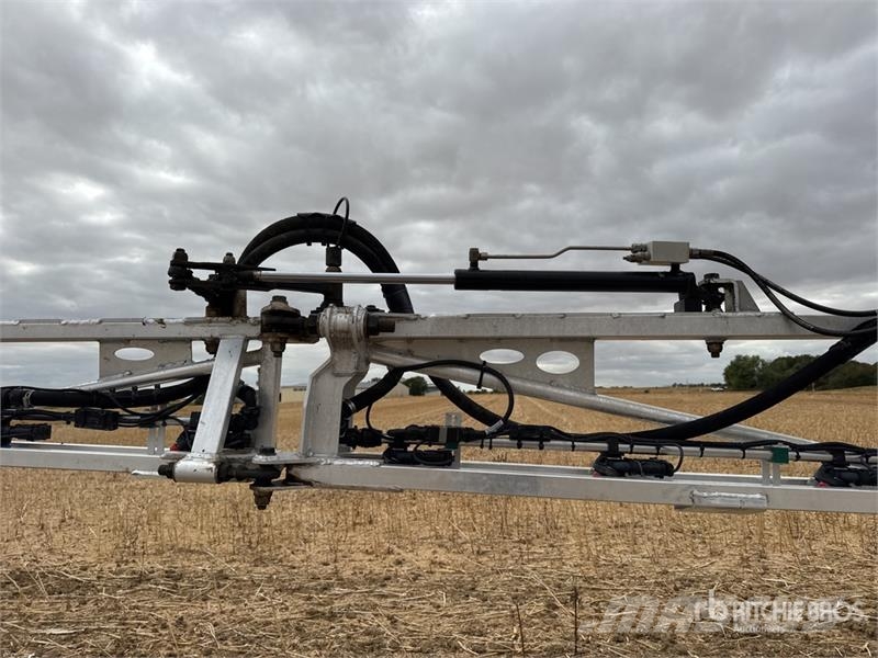 Fendt Rogator 355 الرشاشات