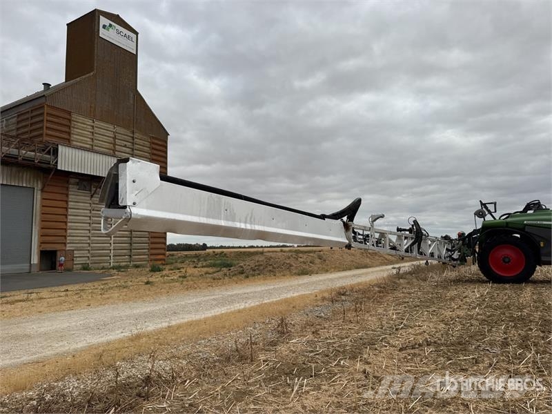 Fendt Rogator 355 الرشاشات