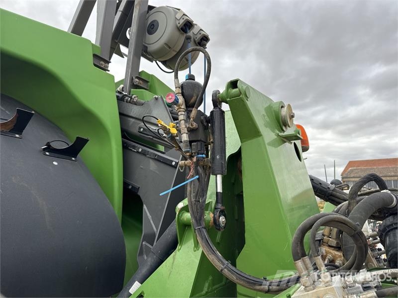 Fendt Rogator 355 الرشاشات