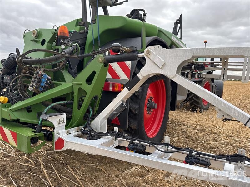 Fendt Rogator 355 الرشاشات