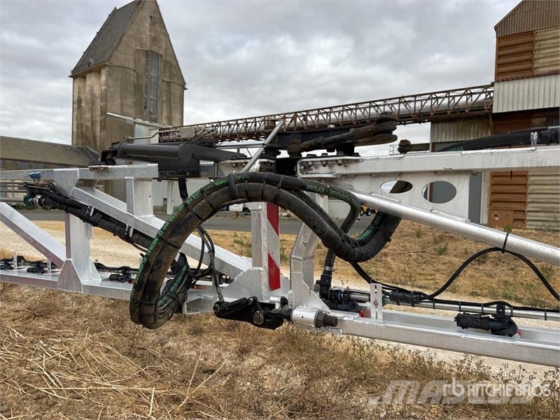 Fendt Rogator 355 Pulveristeur Traine 36 m S/A Pull-Type Vlečne škropilnice