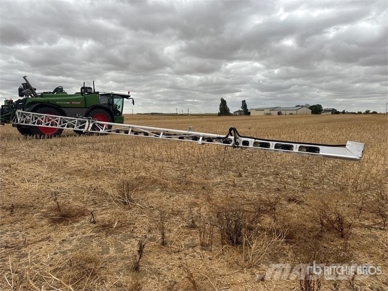 Fendt Rogator 645 36 m 4x4 High Clearance Automoteur Sel Opryskiwacze samojezdne