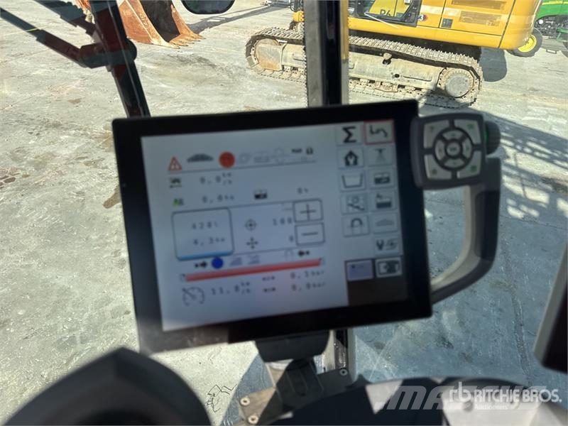 Fendt Rogator 645 36 m 4x4 High Clearance Pulverisateur  رشاشات ذاتية الحركة