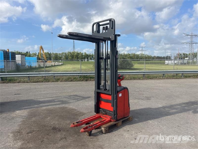 Fenwick-Linde L16 Electric Stacker Samopogonski ručni viljuškari