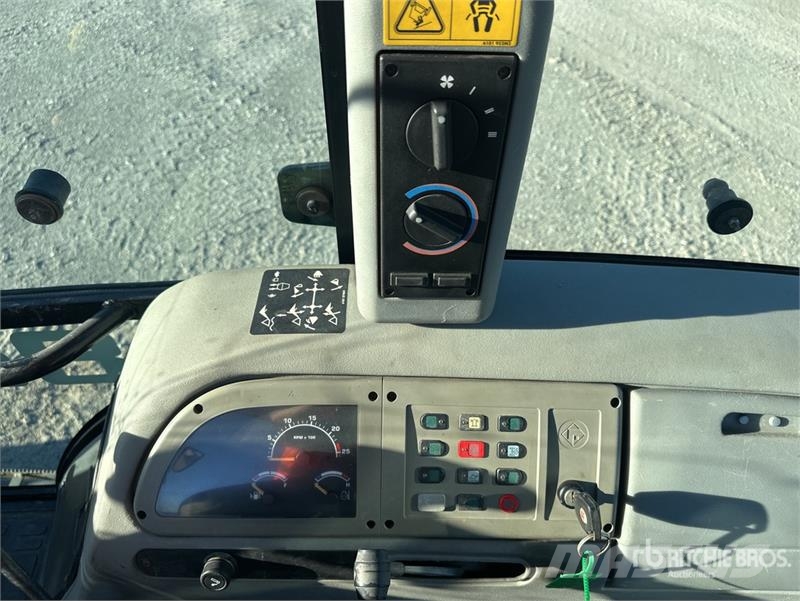 Fermec 860 Backhoe loaders