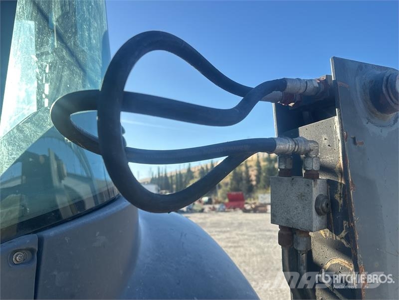 Fermec 860 Backhoe loaders