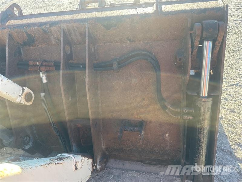 Fermec 860 Backhoe loaders