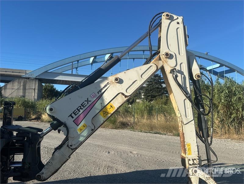 Fermec 860 Backhoe loaders