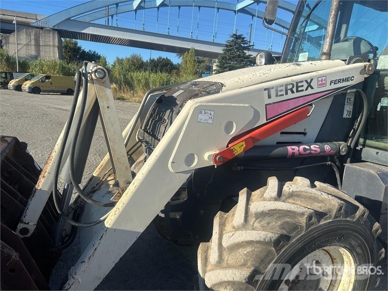 Fermec 860 Backhoe loaders
