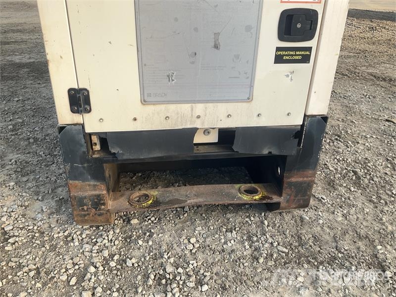 FG Wilson XD150P2 150 kVA Skid-Mounted Generator Set Dizelski agregati