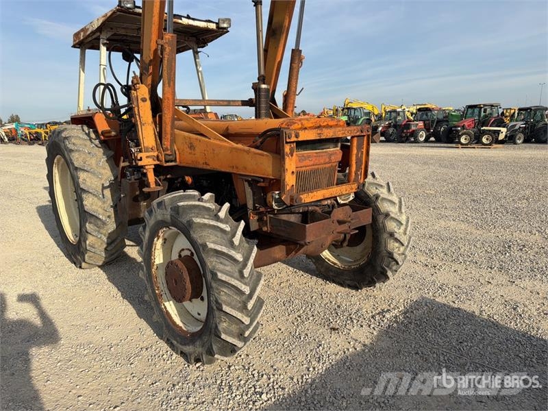 Fiat 1000 Super 4WD Tractor Трактори