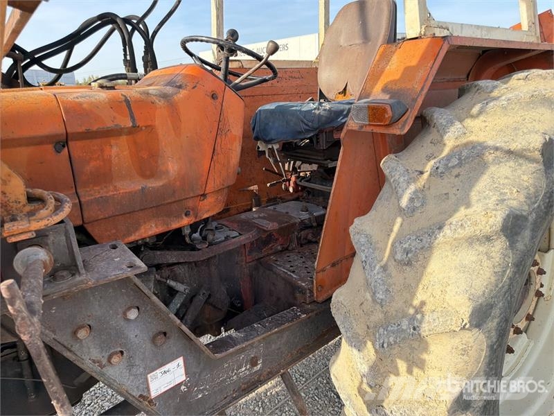 Fiat 1000 Super 4WD Tractor Трактори