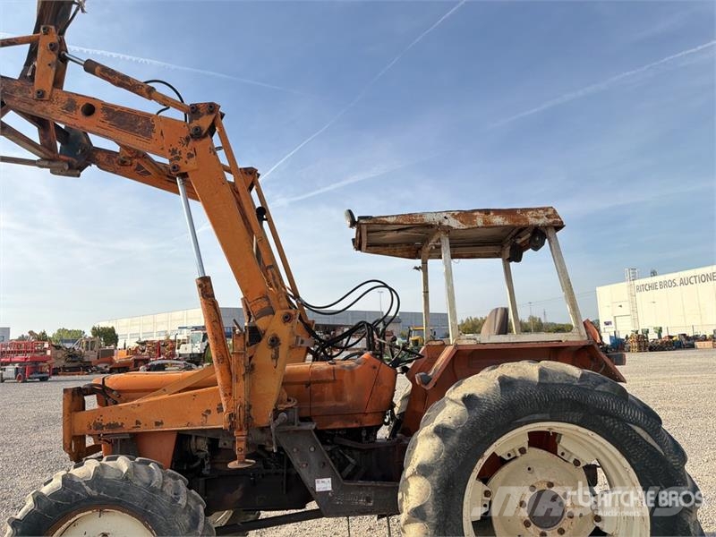Fiat 1000 Super 4WD Tractor Трактори
