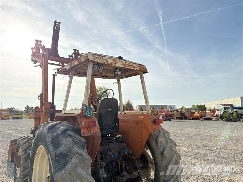 Fiat 1000 Super 4WD Tractor Трактори