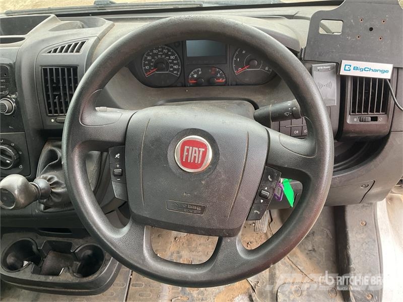 Fiat 130 Van Truck Autocamioane