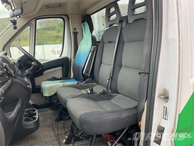Fiat 130 Van Truck Autocamioane