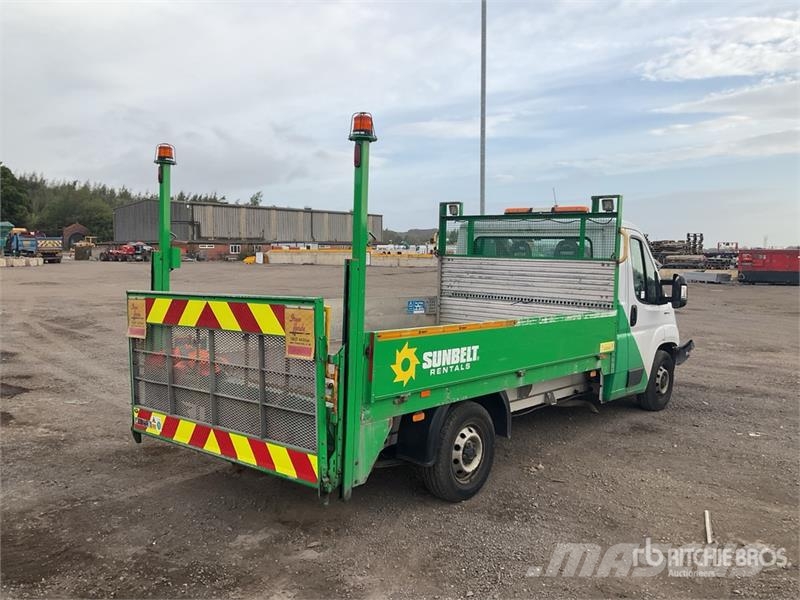 Fiat 140 4x2 Van Truck Bakwagens met gesloten opbouw
