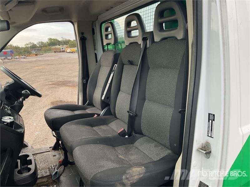 Fiat 140 4x2 Van Truck Bakwagens met gesloten opbouw