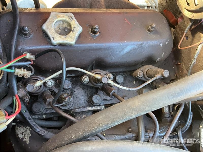Fiat 450 DT 4WD Classic Utility Tractor Трактори