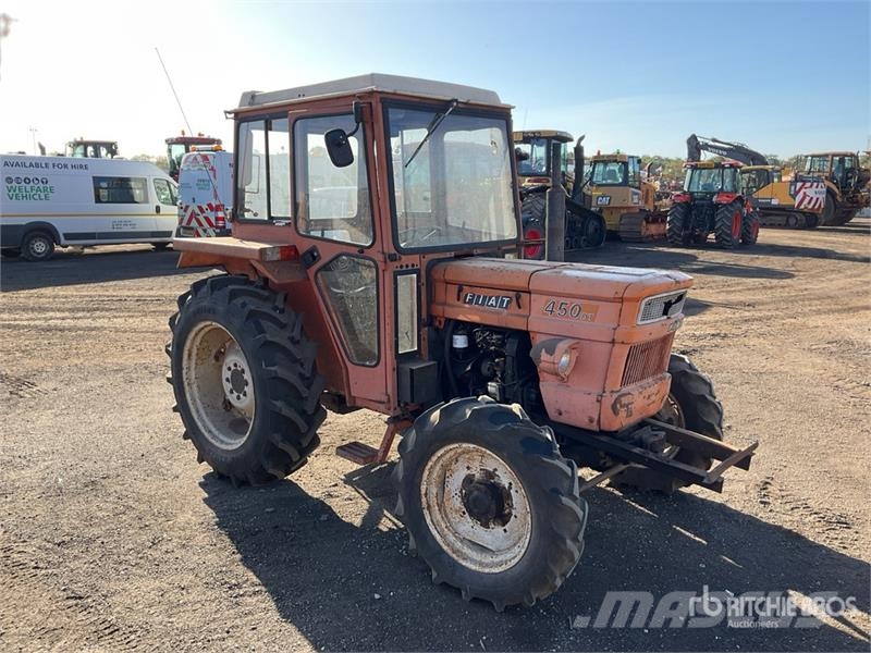 Fiat 450 DT 4WD Classic Utility Tractor Трактори