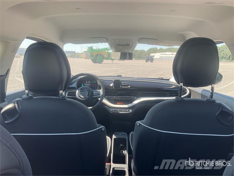 Fiat 500e 23 KWh Action Electric Automobile Personbiler