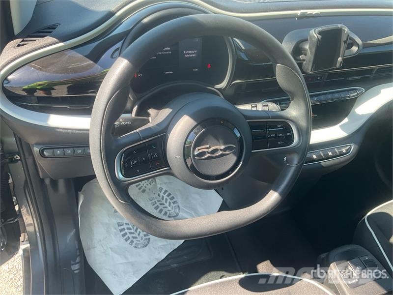 Fiat 500e 23 KWh Action Electric Automobile Personbiler