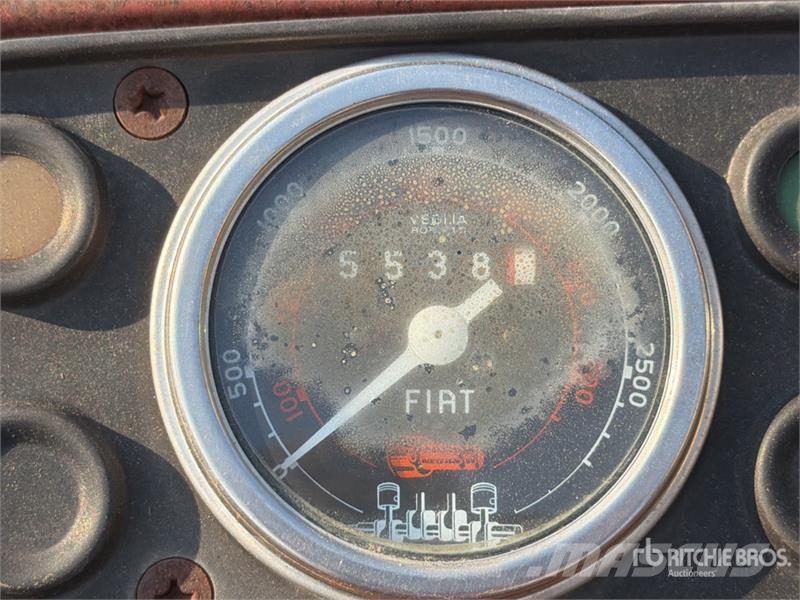 Fiat 605CS Track Tractor Traktorok